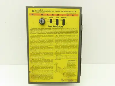 STI 70027-1002 Safety Light Curtain Controller W/Key 115VAC 50/60Hz 30VA
