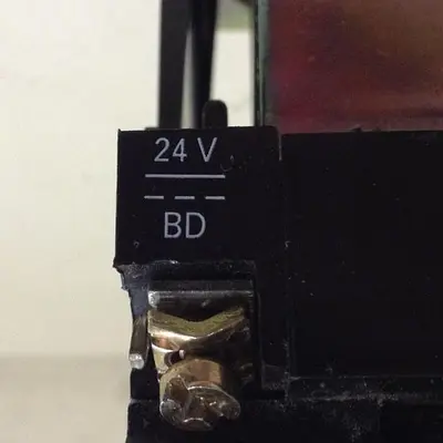 USED TELEMECANIQUE LP1D5011