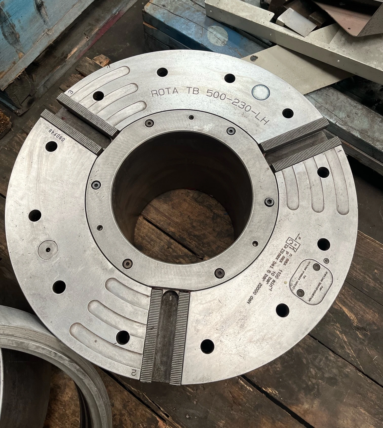 SCHUNK ROTA TB 
			500-230 LH EXTENDED STROKE AIR CHUCK