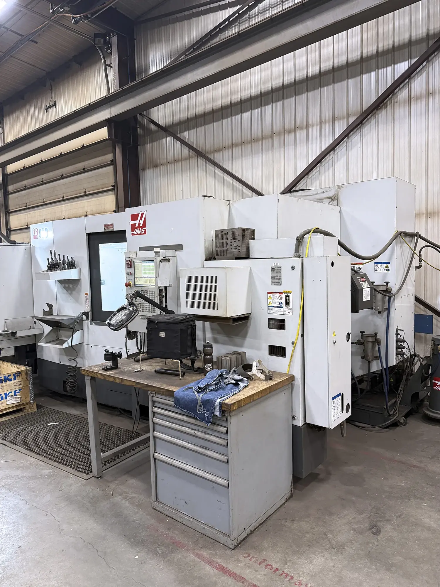 USED 2019 HAAS EC-400