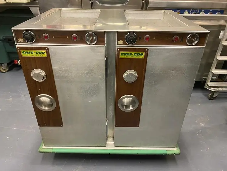 Used CRES COR H-2339-1216-3 Food Displays British Columbia CA | Surrey Food Equipment #786458