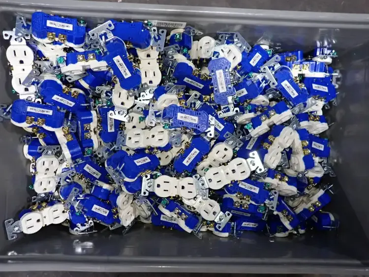 Used _UNKNOWN_ 270LASPLW Electrical Fittings Ohio US | HGR 24 #747325
