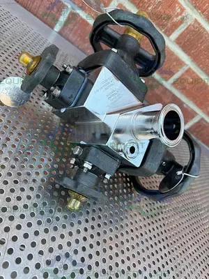 USED 4 ITT PURE-FLO STAINLESS STEEL DIAPHRAGM VALVES W/ 1.5" TO 1/2" SANITARY FITTING