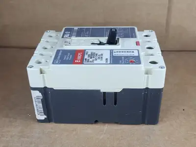 USED CUTLER-HAMMER HMCPS030H1C