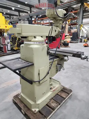 Wells Index Vertical Knee Mill, Model 1050, 10" x 50" Table, 3 HP