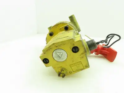 Ross Y2773A4082 Pneumatic Solenoid LOX Lock-Out Control Valve 120V 3/2 Lot of 2