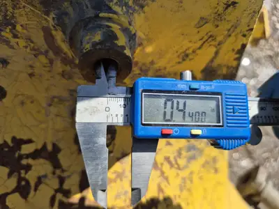 USED KOMATSU 561-22-62713