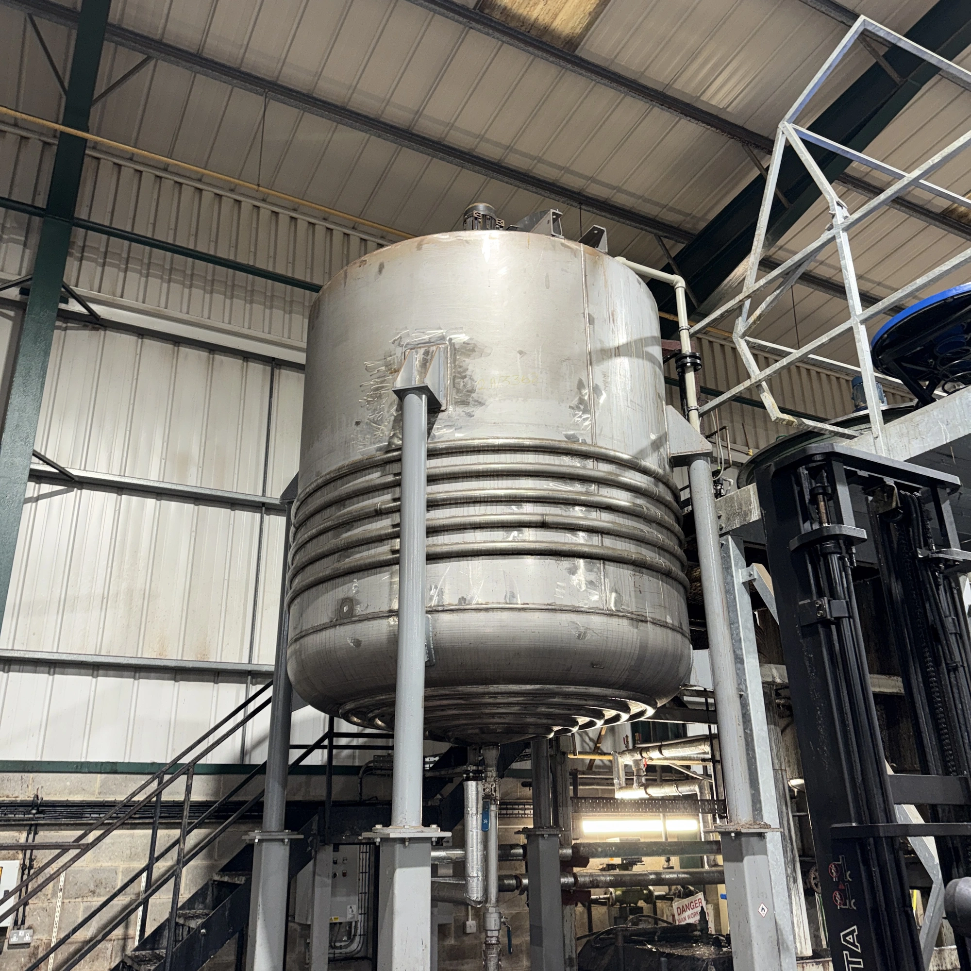 8,000L Stainless Steel Paddle Mix Tank – 7.5 kW