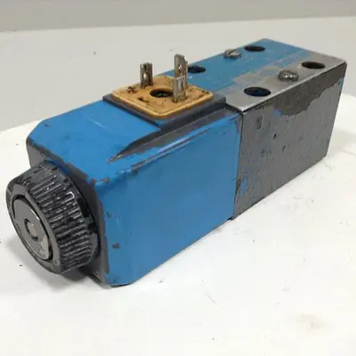 USED VICKERS DG4V-3-2AL-M-U-HL7-60