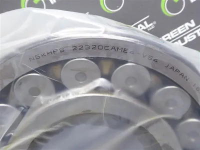 NSK 22320CAME4-VS4 Spherical Roller Bearing New NIB