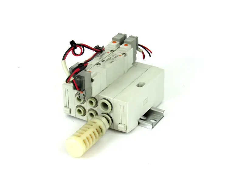 Used SMC SY5240-5HZ Solenoid Valves | Industrial Parts R Us Inc. #365879