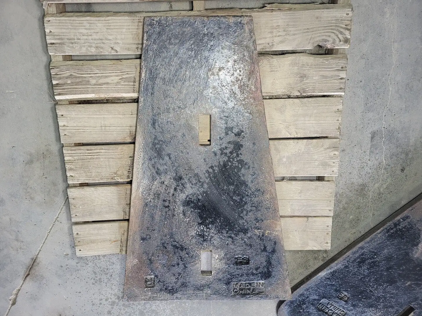 Lower Cheek Plate RH