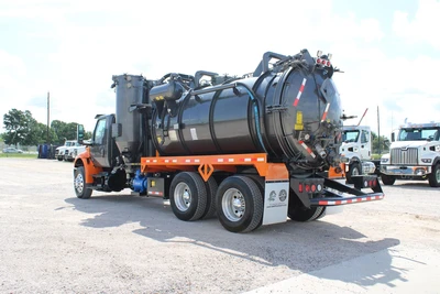 Used 2020 INTERNATIONAL MV Septic/Sewer/Vacuum Trucks Texas US | Roll Off Truck World #1491776