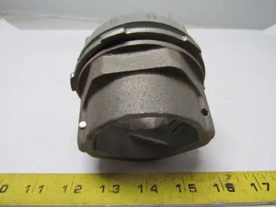 T&B Thomas & Betts AC28 PLM  3" Conduit Clamp Box Connection