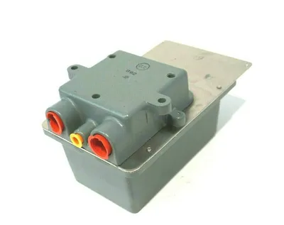 NEW MOORE PRODUCTS 781P6 P/E TRANSDUCER