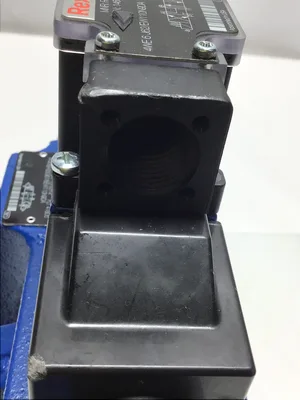 USED REXROTH ⚙️ MODEL: R978019413
EXACT OEM PART NUMBER FOR ACCURATE REPLACEMENT AND COMPATIBILITY ASSURANCE.