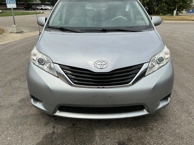 Used 2012 TOYOTA SIENNA Vans Michigan US | Miedema Asset Management Group #1316143