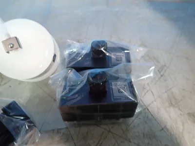 New | in-Stock KEYENCE CORP ICBS6J74 Filters | HGR 24 #745202
