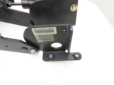 Hyster 8808585 Forklift Steering Column Tilt Bracket Assembly Removed From E80XN