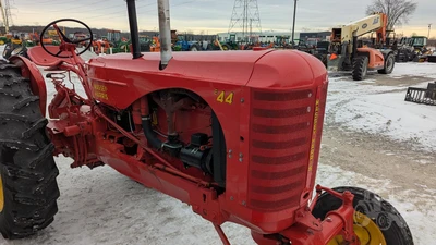 USED 1952 MASSEY-HARRIS 44GR