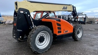 USED 2022 JLG 742