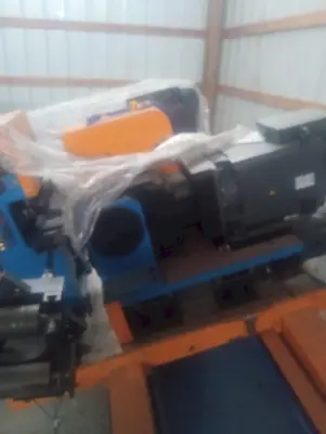 NEW FLYING COLD SAW - R - L - BRAND NEW! XD-76