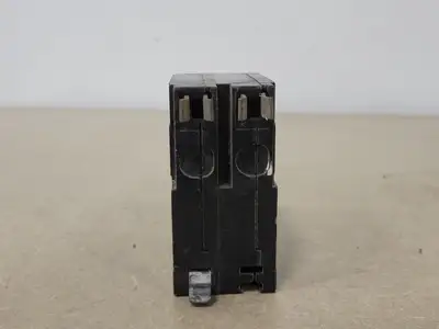 USED SQUARE D QO230