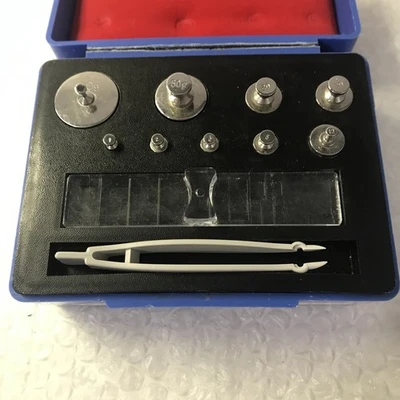 * Preowned Fisher Scientific Calibration Weight Set (100g,50g,20,20,10,5,2,2,1 #
