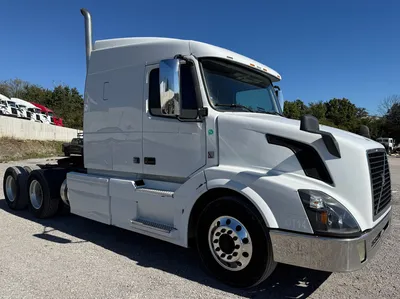 Used 2014 VOLVO VNL Tractors & Trailers Kentucky US | Proxy Equipment #1663483
