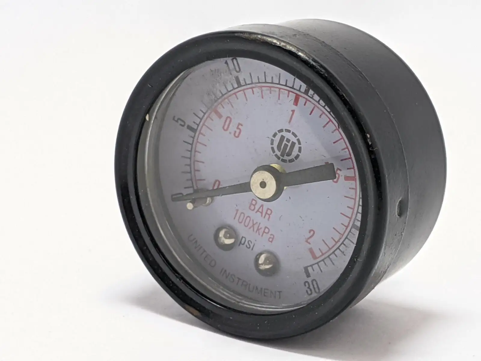 USED UNITED INSTRUMENT GAUGE 0-2 BAR 100X KPA