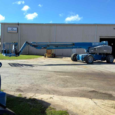USED 2014 Genie S-125