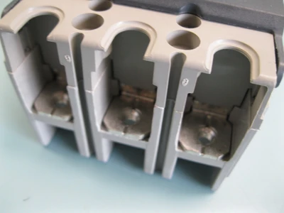 NEW Merlin Gerin EZC100B3015