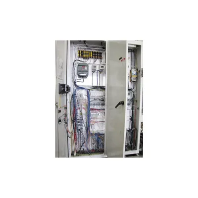 Used Allen-bradley Panelview 550 Cat 2711-b5a15 With Cabinet