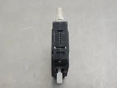 Used CARLING TECHNOLOGIES CA1-X0-25-708-A11-MG Switchgears British Columbia CA | Lenmark #241400