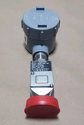 NEW ITT Aerospace 117P54CC61