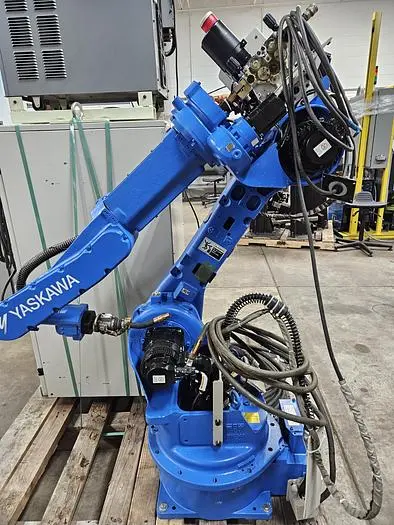 Used 2014 YASKAWA MOTOMAN MA1900 Robots Ohio US | Six Axis Solutions #397771