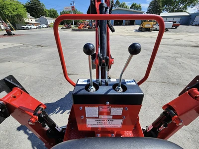 New | in-Stock 2025 MASSEY FERGUSON 1E.35 Sub-Compact & Compact Tractors New York US | Abele Tractor #1343089