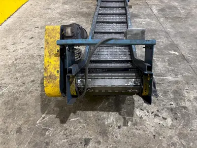USED STEELTRAK T2-721-18"