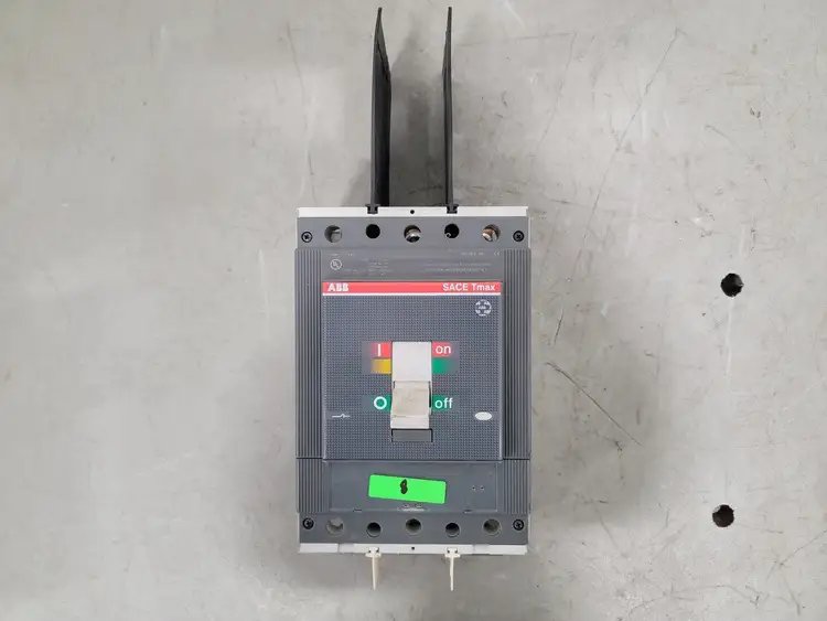 Used ABB T5H-D 400 Switchgears British Columbia CA | Lenmark #239700