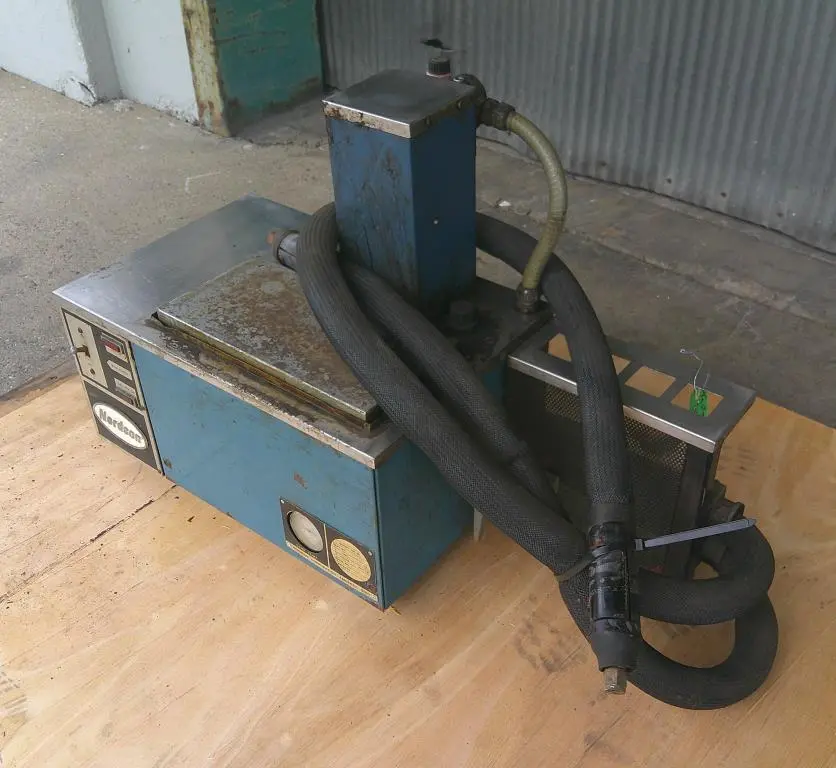 SPC9324  Hot Melt Dispenser Nordson hot melt glue dispenser model HM IV