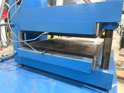 USED WABASH WABASH 30-2424-2STM PRESS