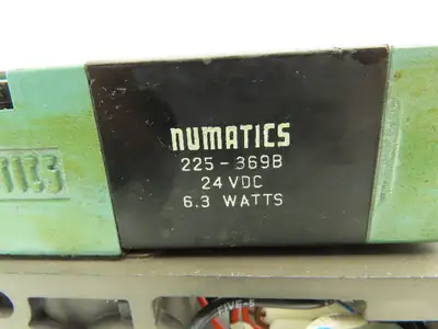 Numatics 082SS415M046P61 Double Acting Solenoid Valve Base 225-369B 24VDC