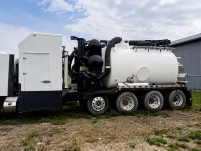2020 TORNADO F5 Hydro Excavator | VacSource (3)