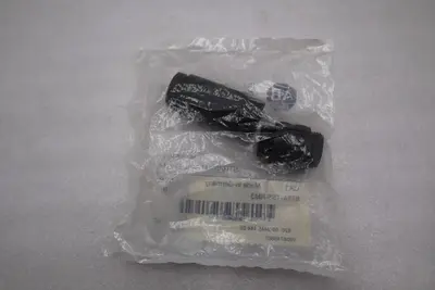 NEW AB ALLEN BRADLEY 871A-TS5-NM3 CONNECTOR STOCK H1670A