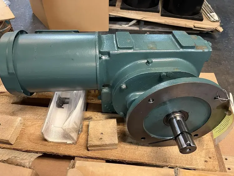 New | in-Stock RELIANCE 07916724G4 Speed Reducers | Surplus Asset Holdings #1204438