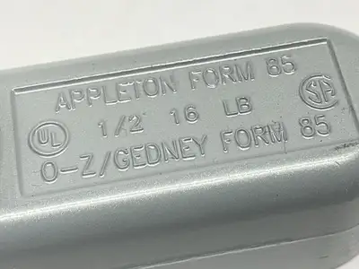 USED APPLETON ELECTRIC ALUMINUM LB-TYPE CONDUIT BODY 1/2" LOT OF 9