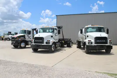 New | in-Stock 2027 MACK MD7 Rolloff Trucks Texas US | Roll Off Truck World #1491910