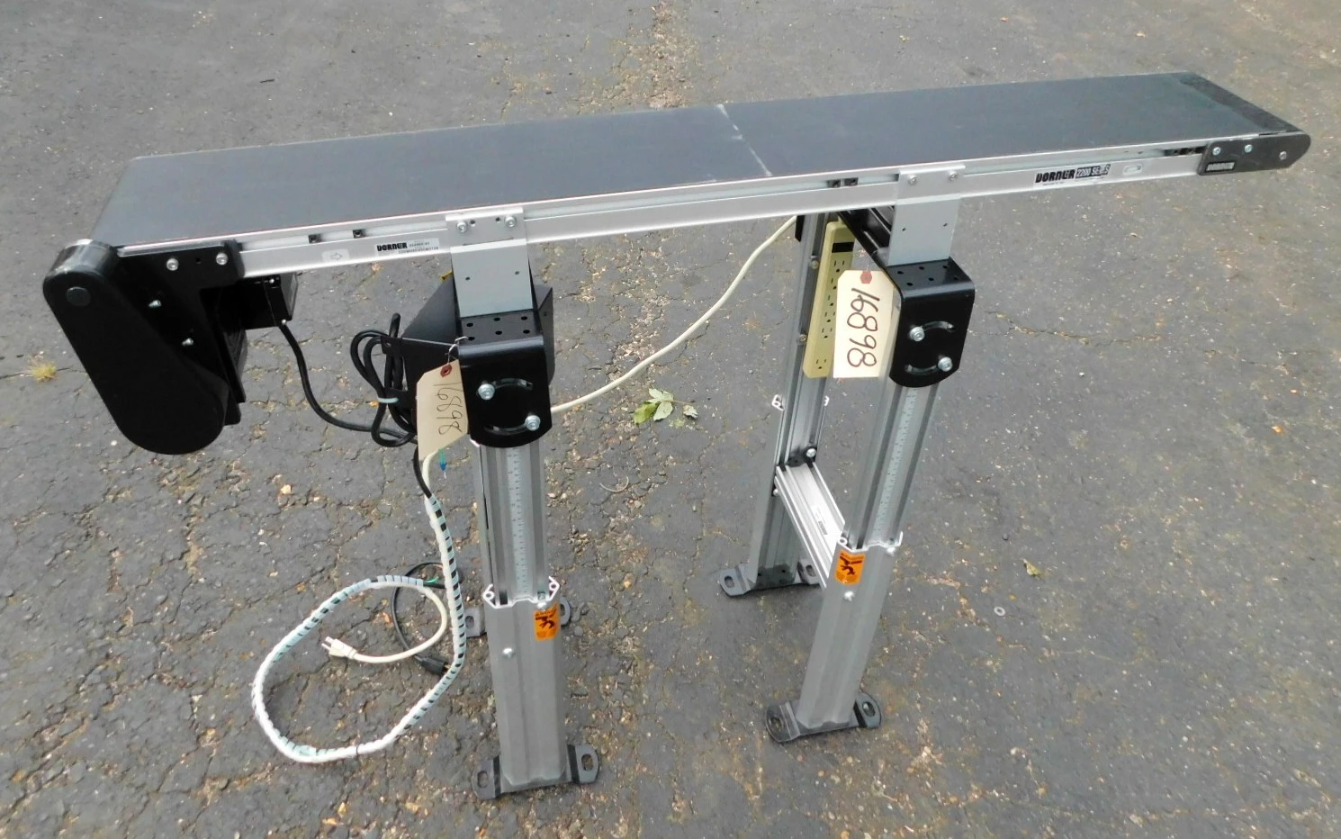USED DORNER 2200 SERIES CONVEYOR 220M080450B0106