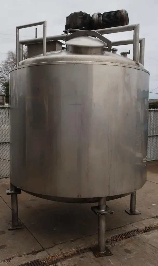 SPC8935  Kettle 1,000 gallon Vendome processor kettle, agitator 5 hp side scraping, 100 psi jacket rating, Stainless Steel