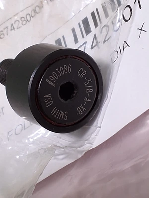 UNIVERSAL INSTRUMENTS CAM FOLLOWER CR-5/8-A-XB 49742801 - NEW